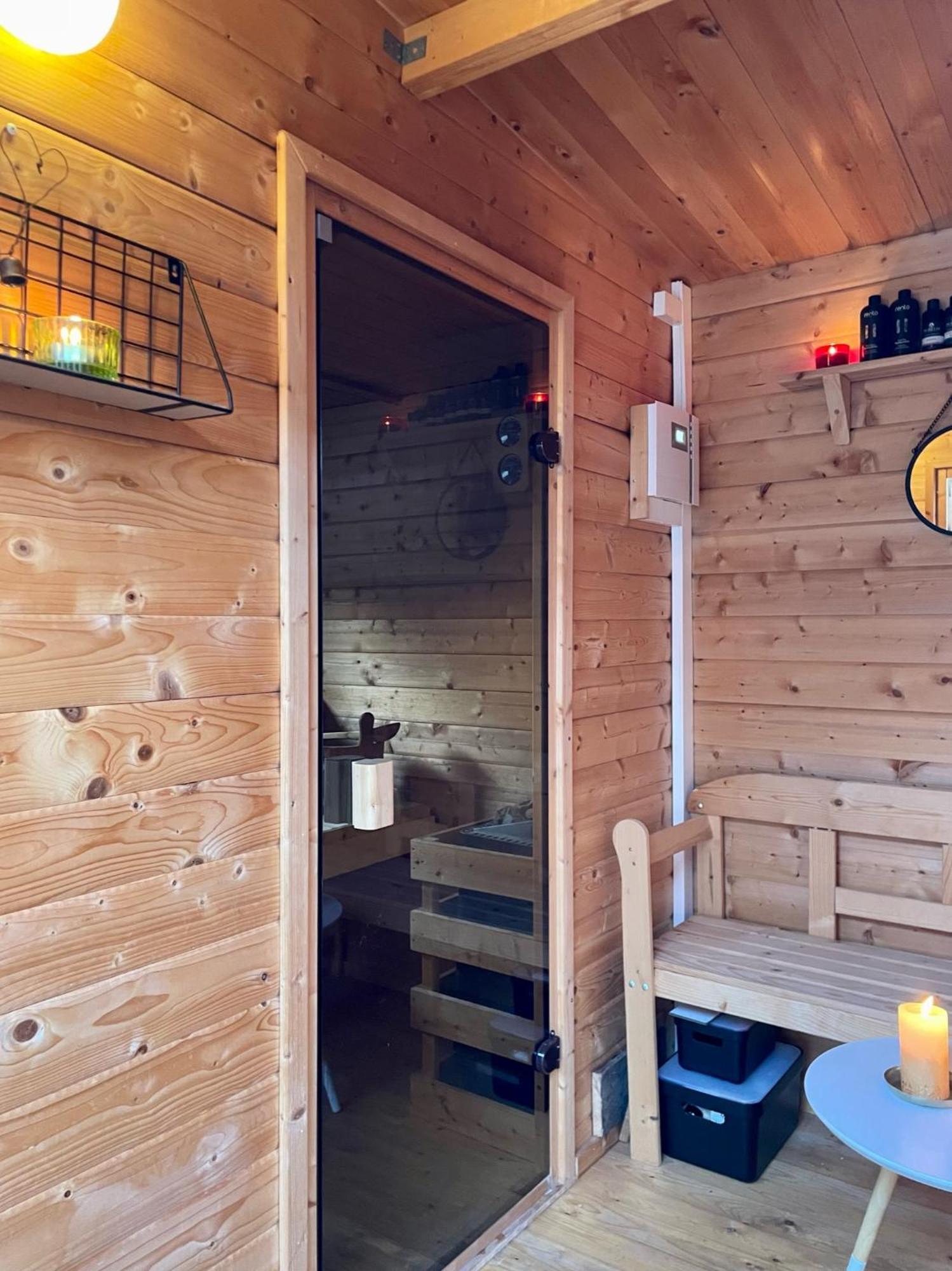 Modernes Holzhaus Im Skandinavischen Stil Mit Sauna, Garten Und 2 Katzen 노르더슈테트 외부 사진