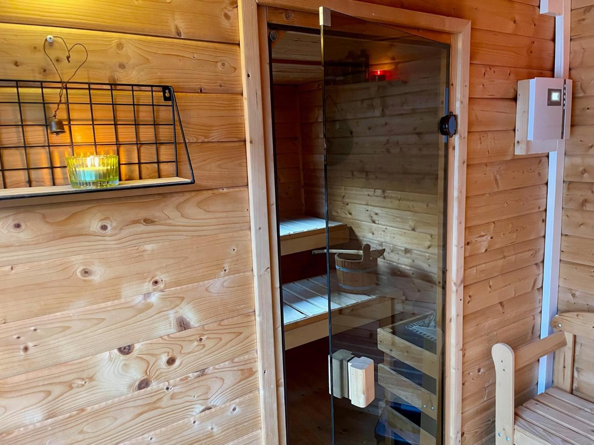 Modernes Holzhaus Im Skandinavischen Stil Mit Sauna, Garten Und 2 Katzen 노르더슈테트 외부 사진