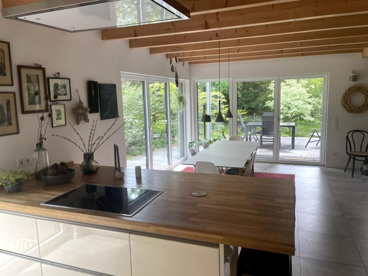 Modernes Holzhaus Im Skandinavischen Stil Mit Sauna, Garten Und 2 Katzen 노르더슈테트 외부 사진